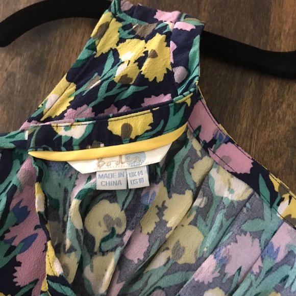 Boden Sleeveless Tie Back Floral Blouse - Picture 3 of 4